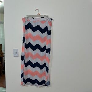 Rue 21 Women’s Maxi Skirt. Beautiful Blue, White and Pink Chevron design.
